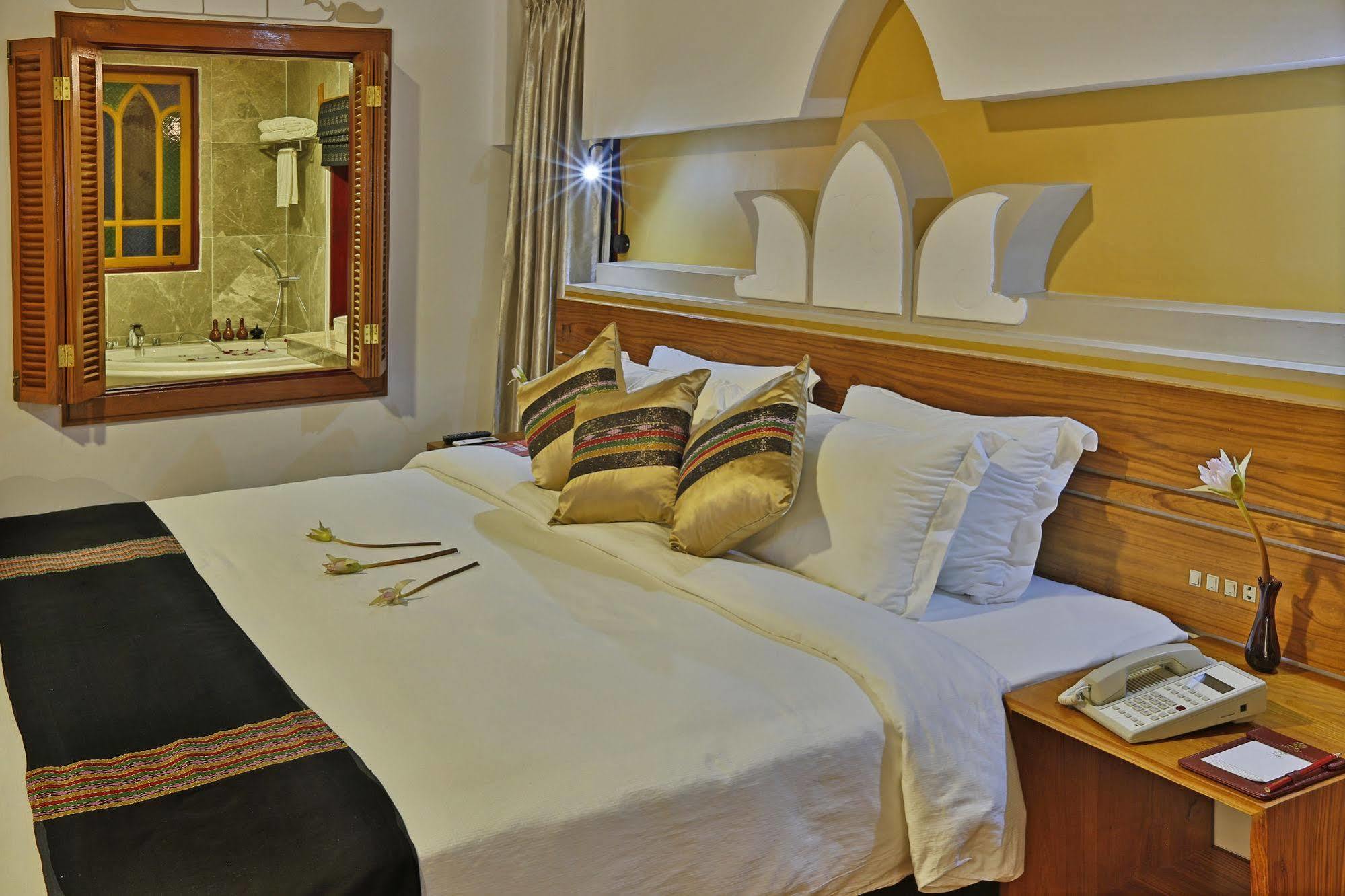Ananta Inlay Resort Nyaung Shwe Exterior photo