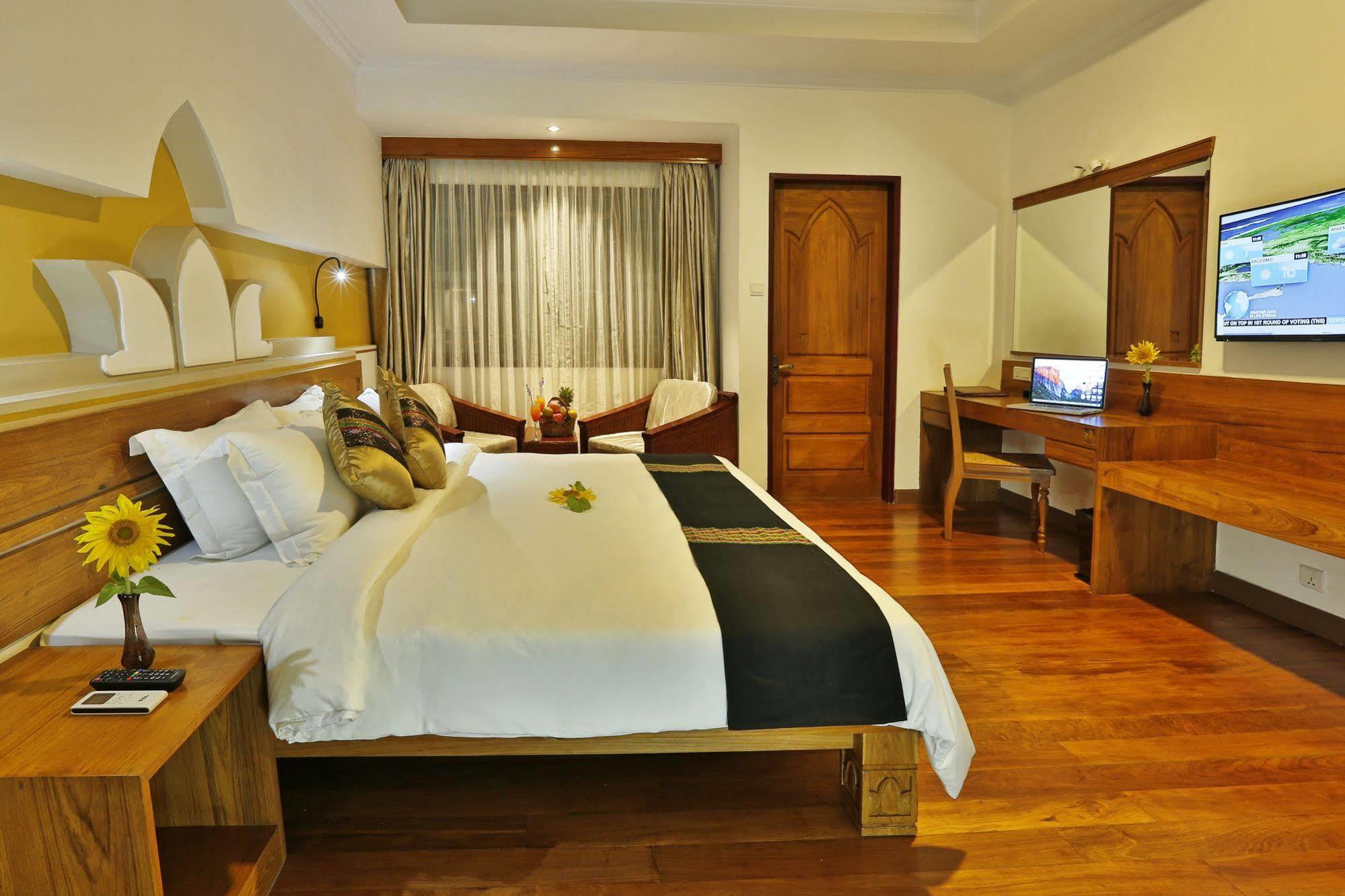 Ananta Inlay Resort Nyaung Shwe Exterior photo